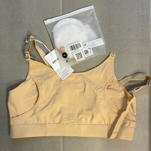 NWT MOMCOZY hands free pumping bra